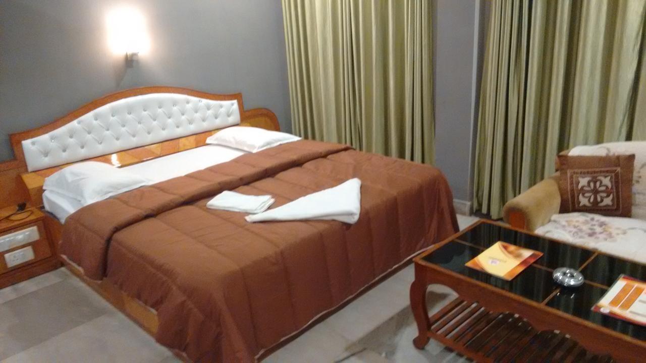 Hotel Sai International Rayagada Buitenkant foto