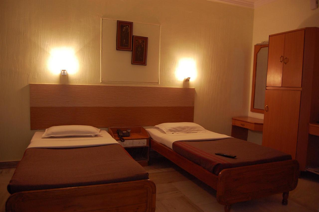 Hotel Sai International Rayagada Buitenkant foto