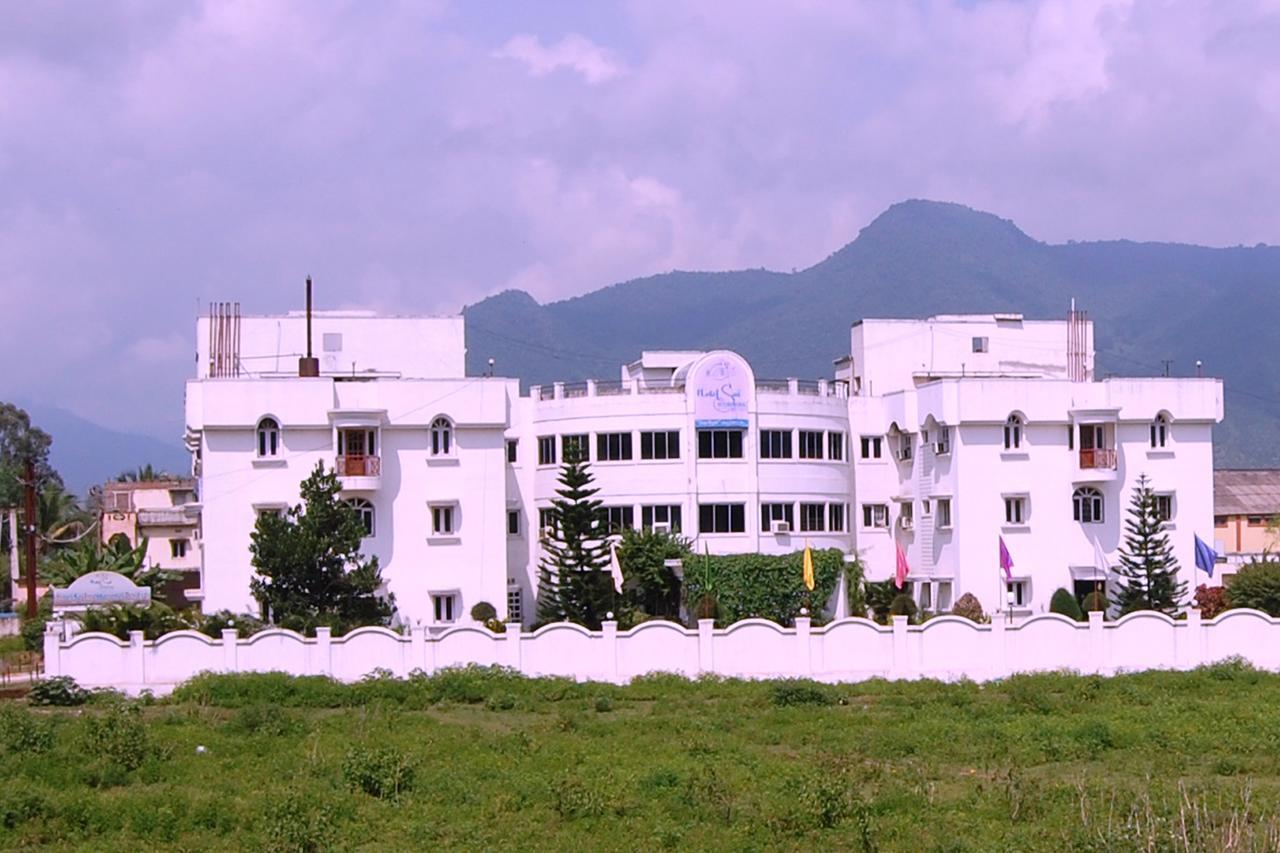Hotel Sai International Rayagada Buitenkant foto