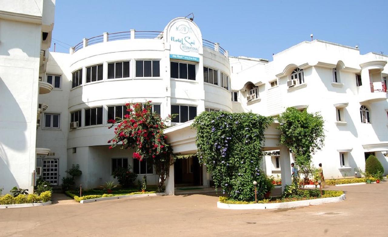 Hotel Sai International Rayagada Buitenkant foto